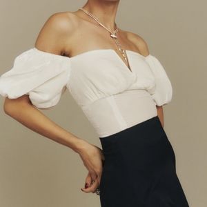 ⭐ New Reformation Amina Puff Sleeve Off Shoulder Top, size 8